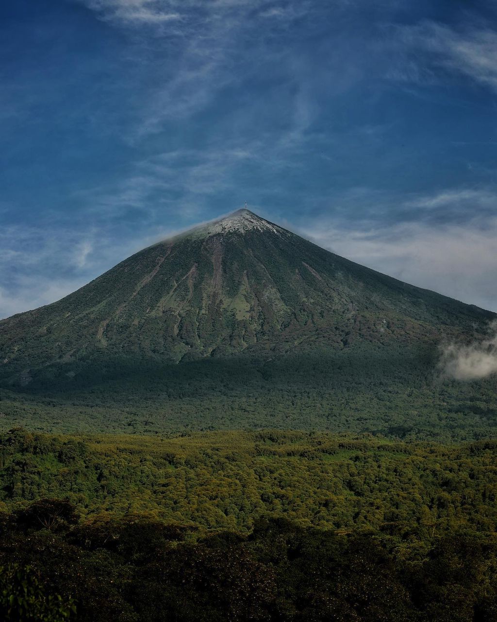 3 Days Mount Karisimbi Hike in Volcanoes National Park Rwanda